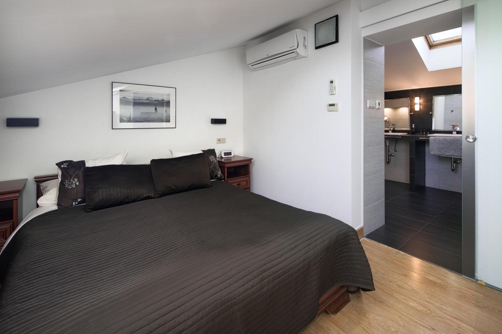 Apartament W Centrum - Duplex Penthouse In The Centre With Terrace And Air Conditioning Krakau Exterior foto